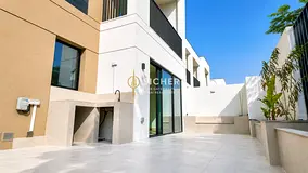 Fully Landscaped Garden | BBQ Area | Corner - Single Row | 4BR Villa