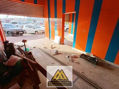 محل  تجاري موقع مميز بتصميم عملي وجاهز للاستخدام المناسب ومناسب لصيانة الدوري على المالك