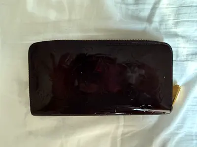 Louis Vuitton wallet zippy