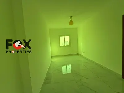 للإيجار السنوي شقة غرفة وصالة في الراشدية 3 – عجمان، شهر مجاني، حمام، الإيجار 26,000 درهم، 4 أو 6 دفعات، تأمين 1,500 كاش و3,000 شيك.
