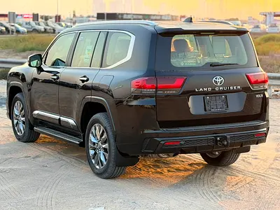 2026 Toyota LAND CRUISER 照片 2