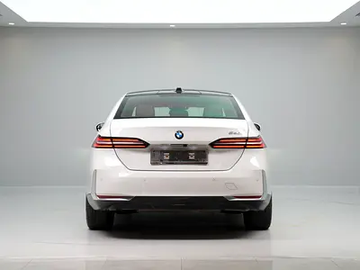 BMW 5 Series 520i, миниатюра 6
