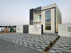 Modern 4-bedroom villa with no annual fees