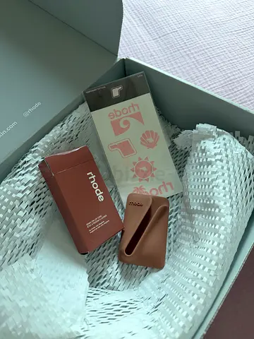 Rhode snap-on lip case Colada, original