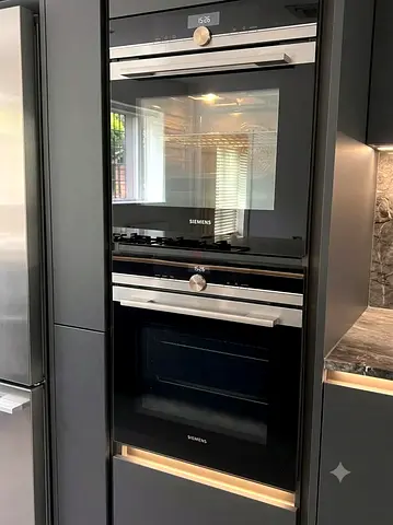 Siemens iQ700 Built-In Oven  Microwave Set – Excellent Condition | Premium German Engineering