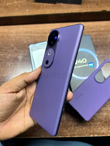 Vivo v40 5G - dual physical sim 12/256gb