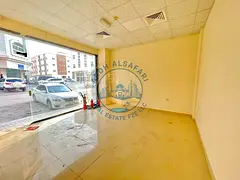 Big shop for rent inside the street