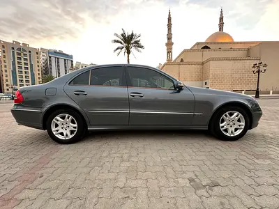 صورة مصغرة 8 لـ 2008 Mercedes-BENZ E-CLASS