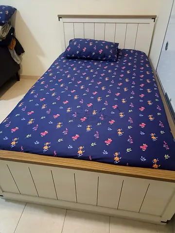 Single wooden bed frame with mattress - excellent condition