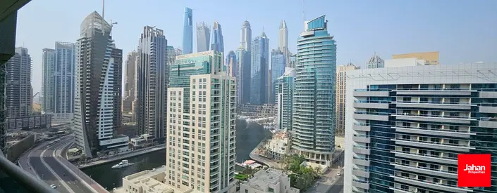 شقة مفروشة بغرفة نوم واحدة | بالقرب من الشاطئ وممشى المارينا والمترو | إطلالة على المارينا وشارع الشيخ زايد
