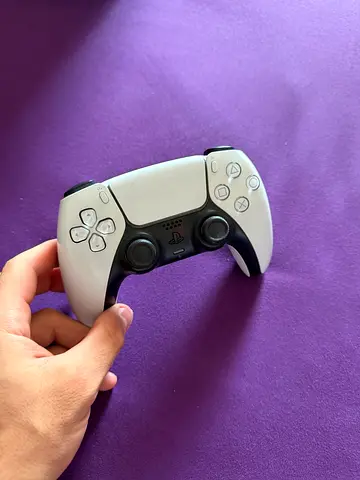 Sony PS5 DualSense Wireless Controller - White (Used)