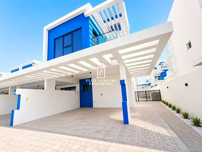 BRAND NEW | CORNER TOWNHOUSE | LUXURY 5 BED