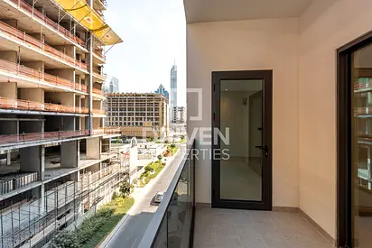 JGC Public Park View | 6 Cheques | Semi Furnished