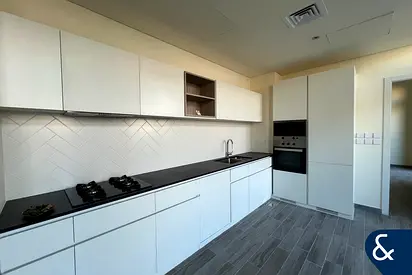 Spacious Layout | Upgraded | Ready To Move