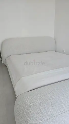 Leresa King Size Bed