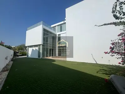 💎 🌊 Luxury Modern Villa for Sale in Al Zorah – 8,000 Sq.Ft Plot | Private Pool & Gardens!