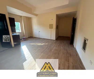 استوديو المويهات 1 بناية جديدة ثاني ساكن تكييف سبليت طابق أرضي قريب الشروق مول 20 ألف 4 دفعات