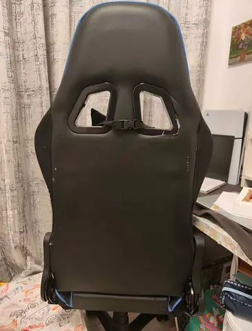 Used black gaming/office swivel chair - adjustable, ergonomic