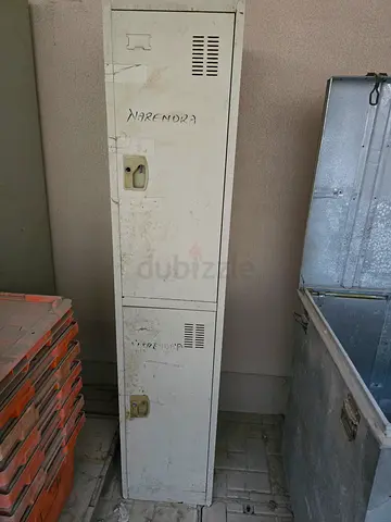 Metal locker