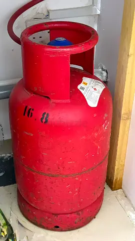 Used Red LPG Gas Cylinder - 16kg (Good Working Condition)