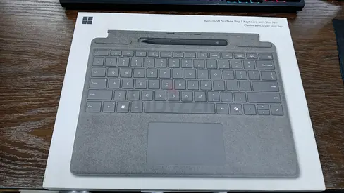 MICROSOFT SURFACE PRO KEYBOARD WITH SLIM PEN 2 (COPILOT KEY) (8X6-00214) PLATINUM