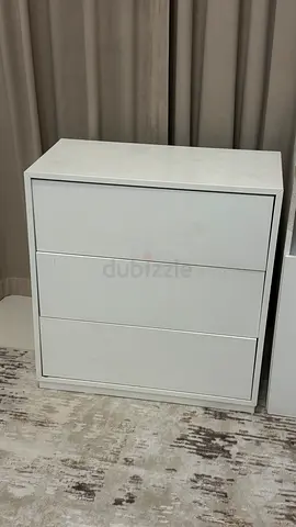 White 3-Drawer Chest / Dresser - Compact Modern Design