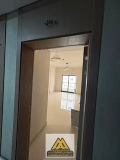 Brand new apartment with a distinctive balcony and built-in wardrobes, including free maintenance an