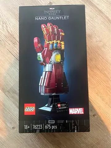 FLASH SALE BRAND NEW LEGO 76223 MARVEL NANO GAUNTLET