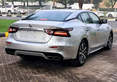 Nissan Maxima SV 2020 - American Specs - Excellent Condition