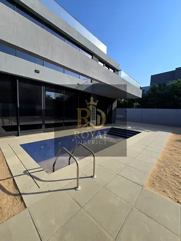 HOT DEAL| VILLA | 4-BEDROOMS MASTERS | MAJLIS | FULLY CORNER | PRIVET POOL | SMART HOME SYSTEM | SUPER ELITE LOCATION
