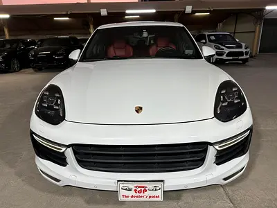 2016 Porsche CAYENNE — миниатюра 8