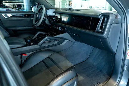 2025 Porsche CAYENNE 缩略图 14