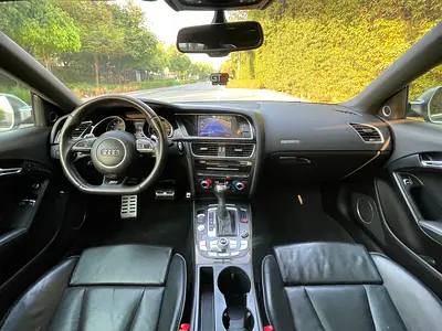 صورة 15 لـ 2014 AUDI RS5