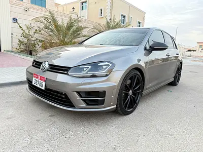 Volkswagen Golf R Performance Edition 2017 | GCC Specs | Pristine Condition
