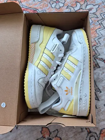 Adidas Forum Low womens sneakers