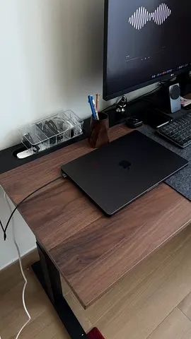 MITTZON desk 140x60 walnut veneer/black