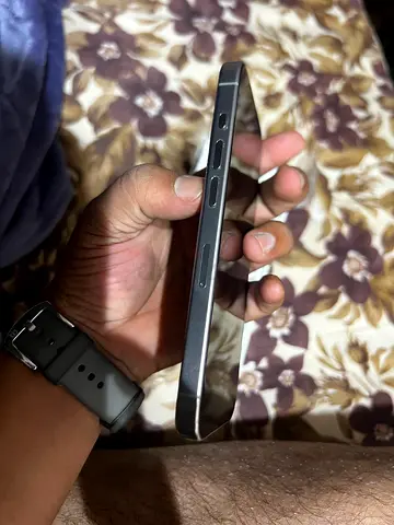 I phone 15 pro titanium color physical sim 256 gb