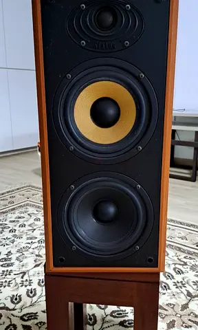 Status xs43 3way bookshelf speakers