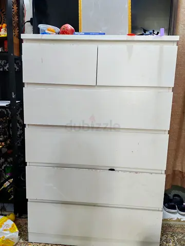 White 6-Drawer Chest of Drawers - Good Condition on urgent sale as moving out.
