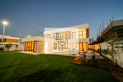 ✨ فلل فاخرة للبيع في مدينة جاردن سيتي الشارقة✨🏡