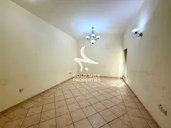 Close to Metro Station || 2 Bedroom || Closed kitchen || Prime Location