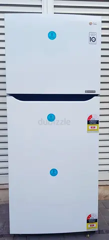 No frost, LG Refrigerator double door, color white, condition is perfect cooling.