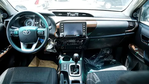 2026 Toyota HILUX — миниатюра 11