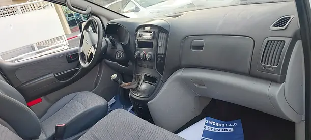 صورة 15 لـ 2015 Hyundai H1