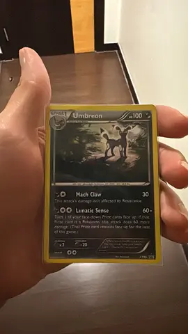 Rare Umbreon Pokémon Card (Holo) - Moderately played Condition