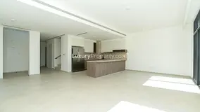 Spacious | Corner End Unit | In the Park — 2