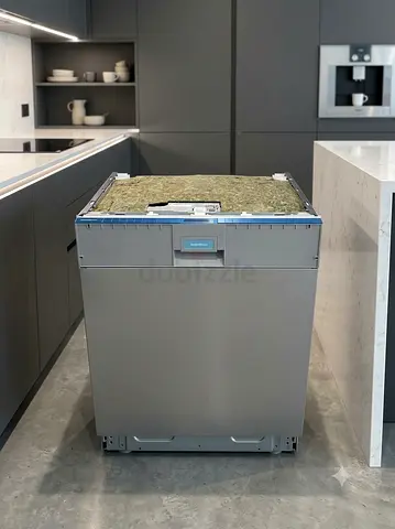 Gaggenau latest model Built-in 400 series Dishwasher zeo lights and WiFi- Good Working Condition
