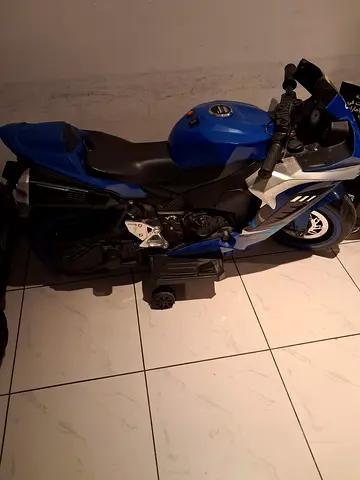 Kids electric ride-on sport motorcycle - blue, good working condition