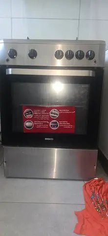 Beko freestanding stainless steel electric oven and hob - good working condition