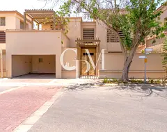 Luxury Family Villa | Private Pool | Near Community Amenities